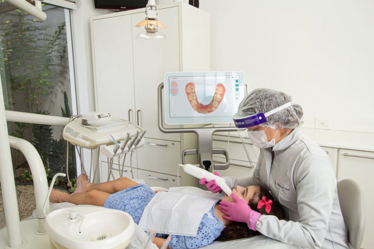 Escaneamento bucal 3D na própria Clínica