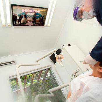 IMG_conforto-tv-no-teto-para-o-paciente-dentista-em-campinas